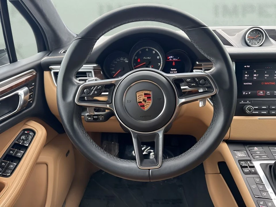 2017 Porsche Macan Turbo - Image 17 of 31