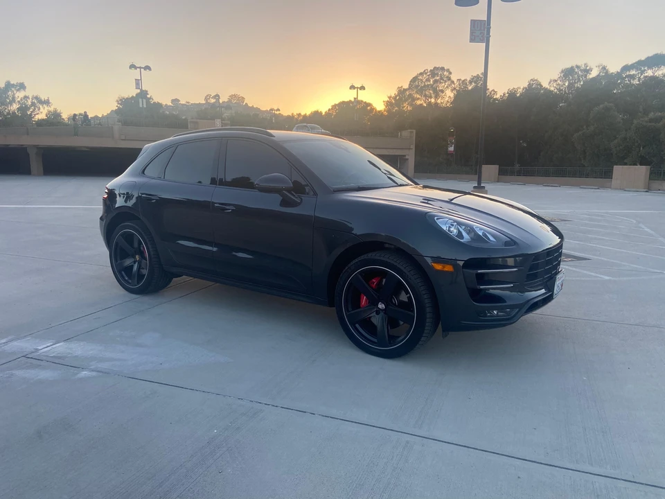 2017 Porsche Macan Turbo - Image 19 of 31