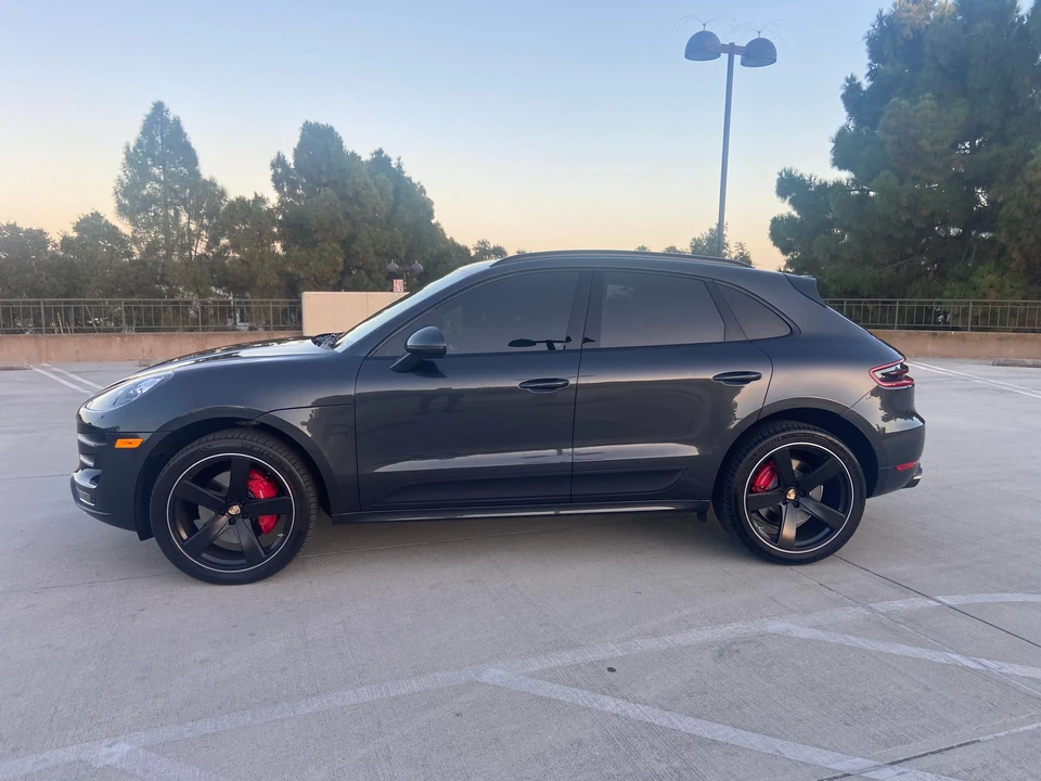 2017 Porsche Macan Turbo - Image 9 of 31
