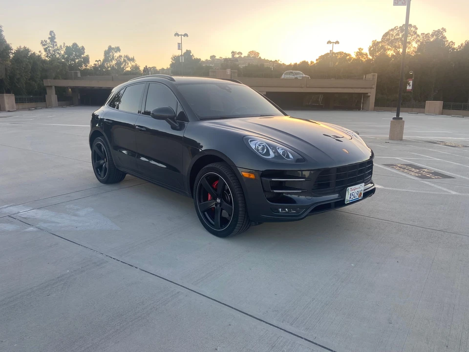 2017 Porsche Macan Turbo - Image 20 of 31