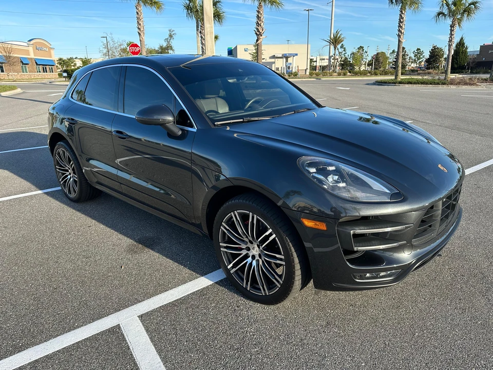 2017 Porsche Macan Turbo - Image 8 of 31
