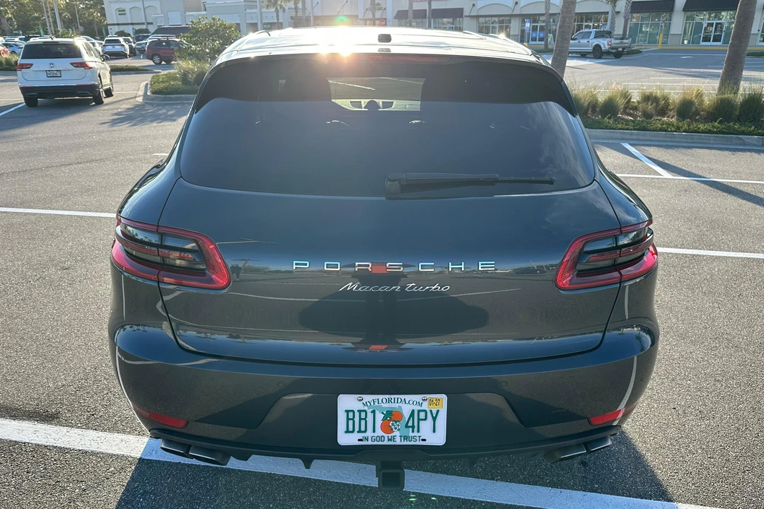 2017 Porsche Macan Turbo - Image 5 of 31