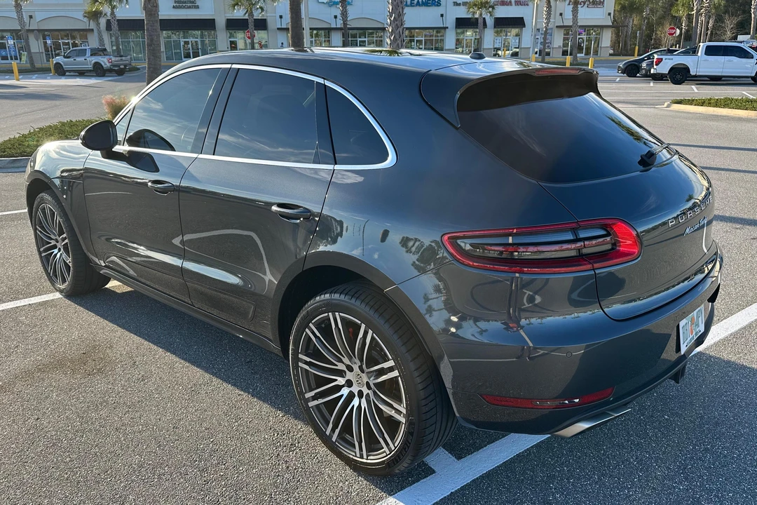 2017 Porsche Macan Turbo - Image 4 of 31