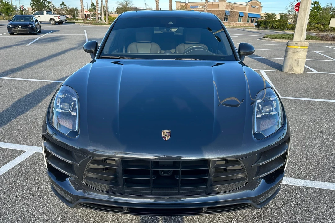 2017 Porsche Macan Turbo - Image 2 of 31