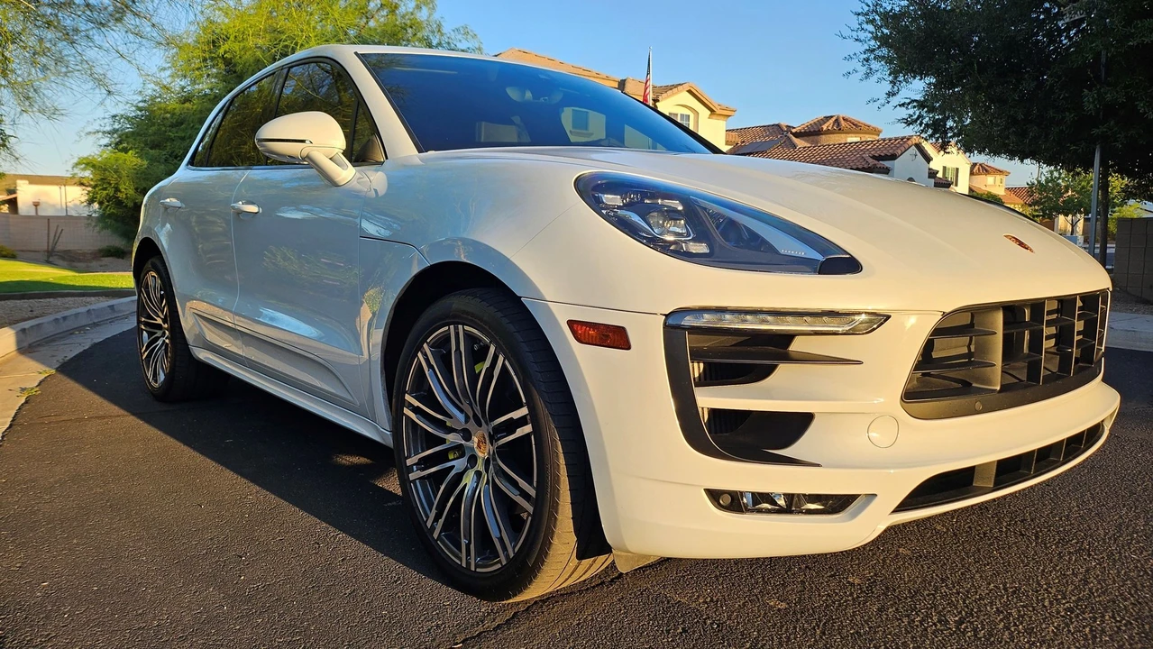 2017 Porsche Macan Turbo - Image 4 of 22