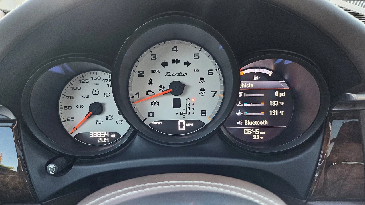 2017 Porsche Macan Turbo - Image 12 of 22