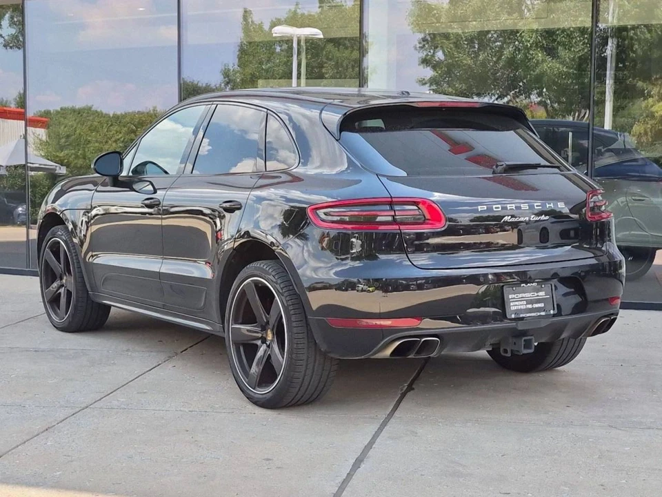 2017 Porsche Macan Turbo - Image 3 of 5