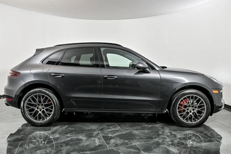 2017 Porsche Macan Turbo - Image 13 of 31