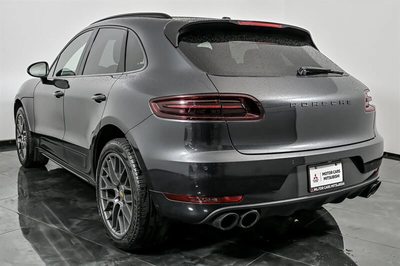 2017 Porsche Macan Turbo - Image 9 of 31