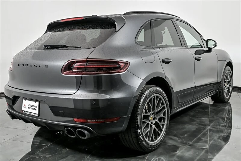 2017 Porsche Macan Turbo - Image 11 of 31