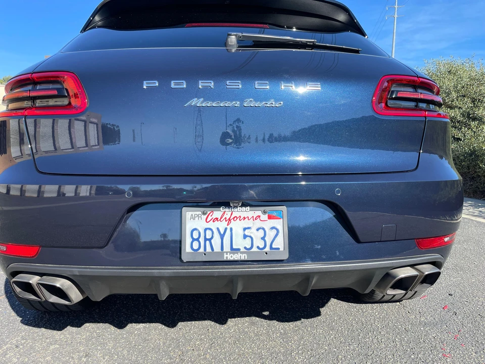 2017 Porsche Macan Turbo - Image 27 of 31