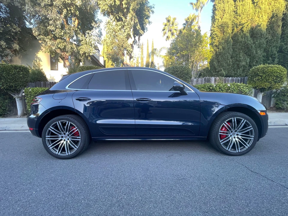 2017 Porsche Macan Turbo - Image 14 of 31
