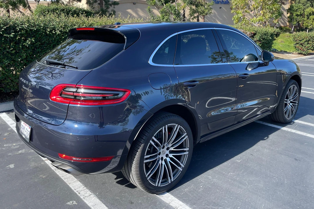 2017 Porsche Macan Turbo - Image 4 of 31