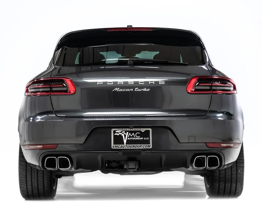 2017 Porsche Macan Turbo - Image 9 of 12