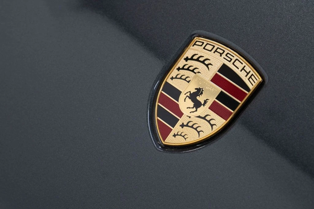 2017 Porsche Macan Turbo - Image 11 of 12