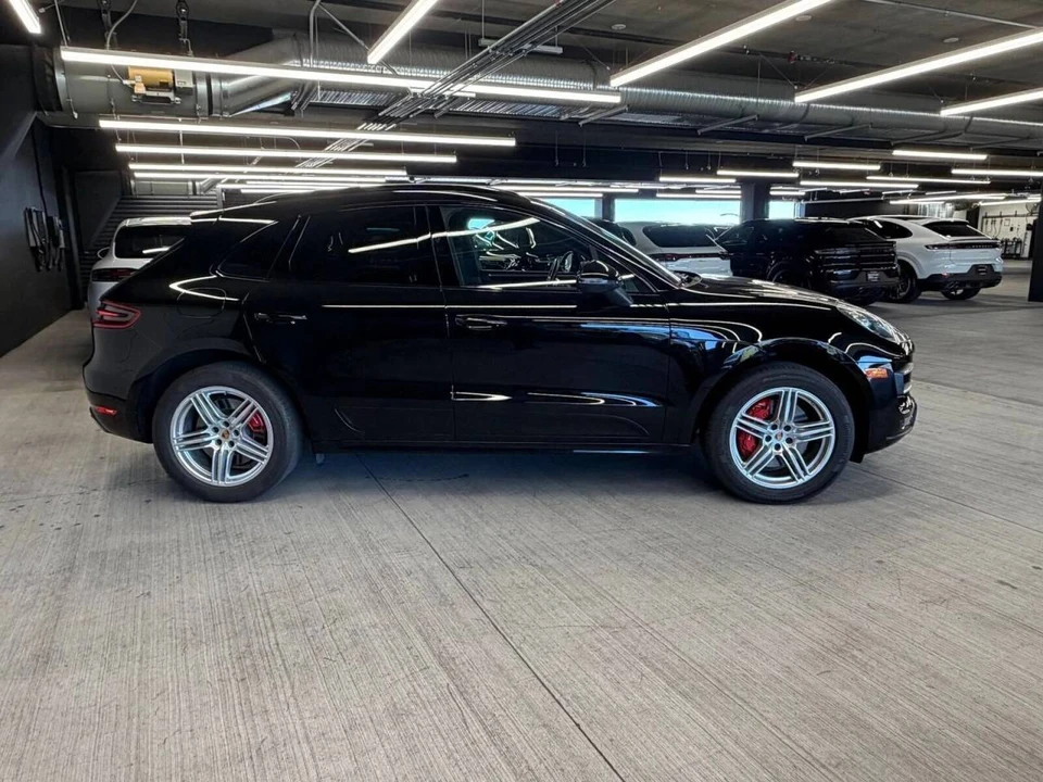 2017 Porsche Macan Turbo - Image 5 of 5