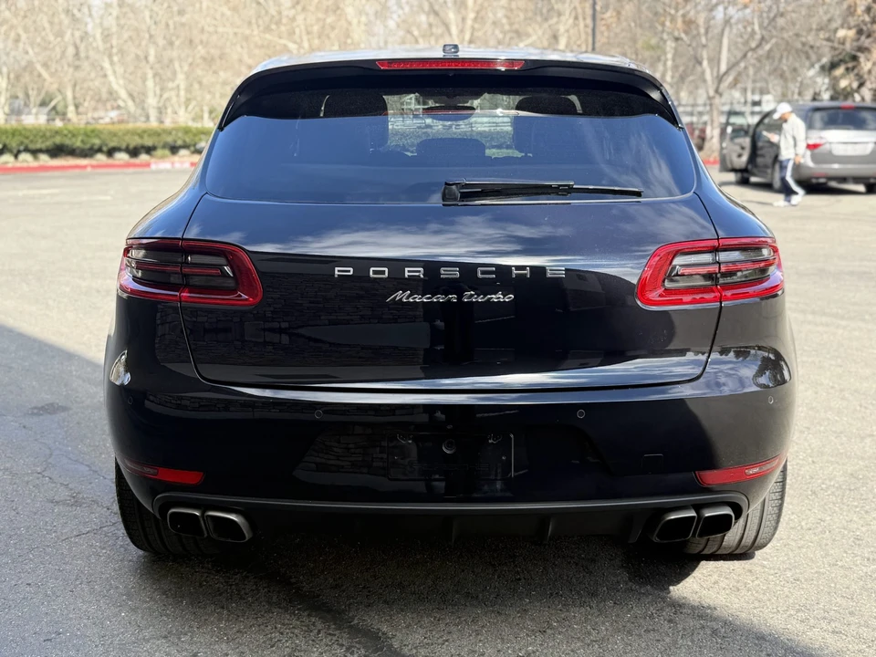 2017 Porsche Macan Turbo - Image 8 of 31