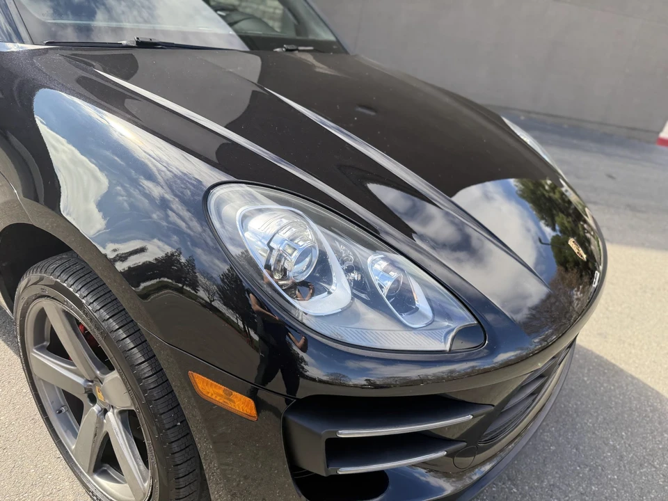 2017 Porsche Macan Turbo - Image 15 of 31