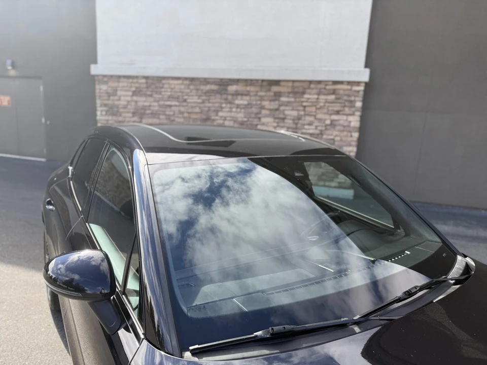 2017 Porsche Macan Turbo - Image 18 of 31