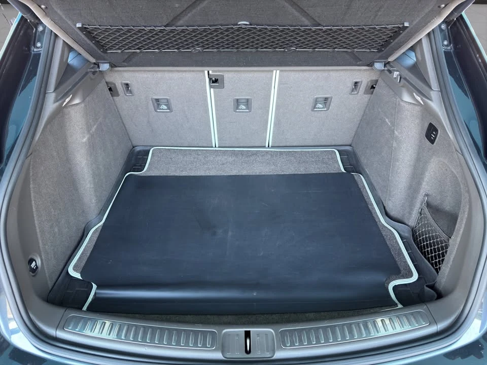 2017 Porsche Macan Turbo - Image 18 of 20