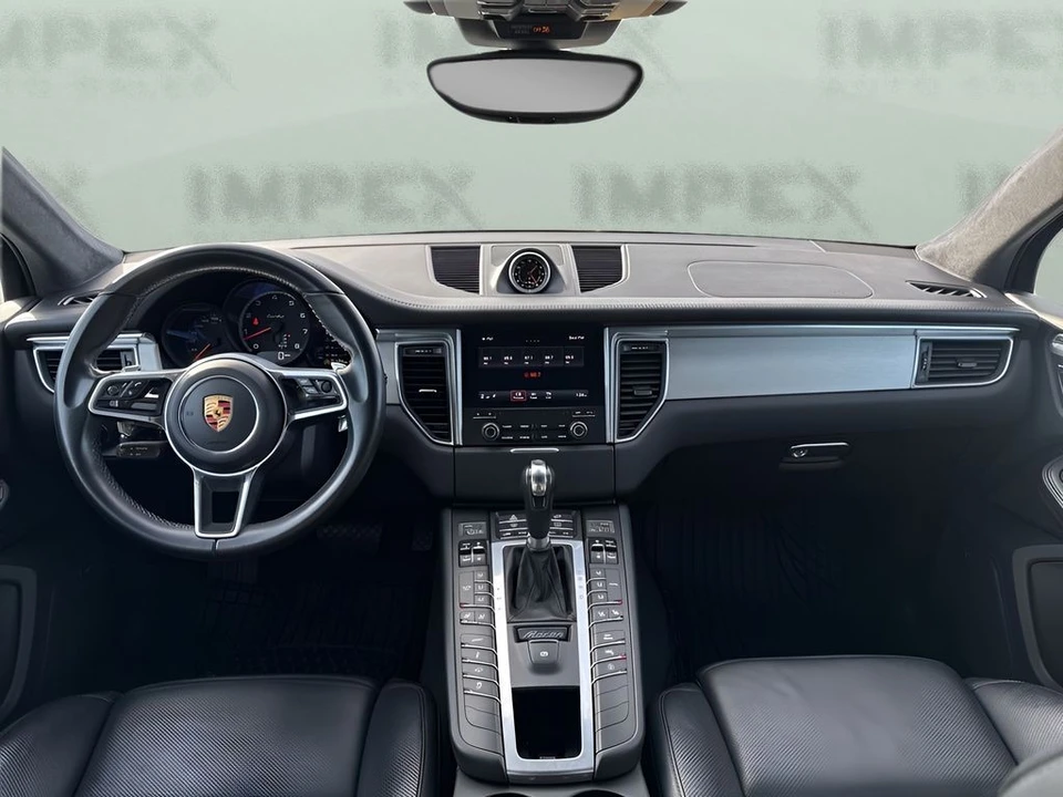 2017 Porsche Macan Turbo - Image 15 of 21