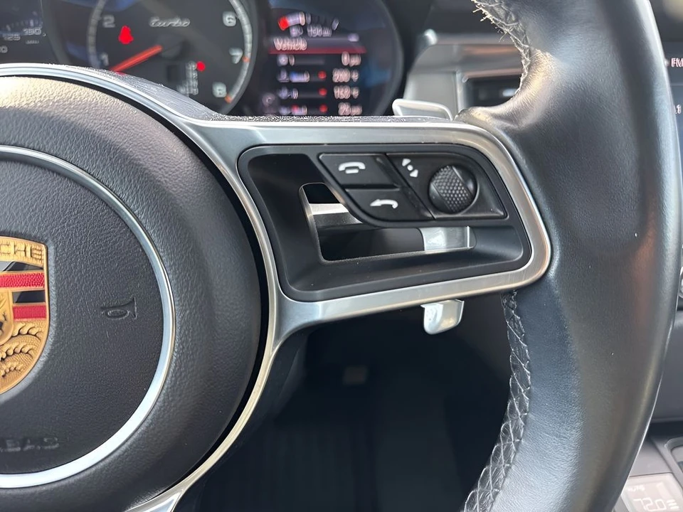 2017 Porsche Macan Turbo - Image 18 of 21