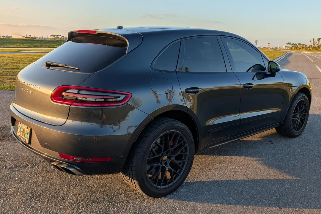 2017 Porsche Macan Turbo - Image 4 of 31