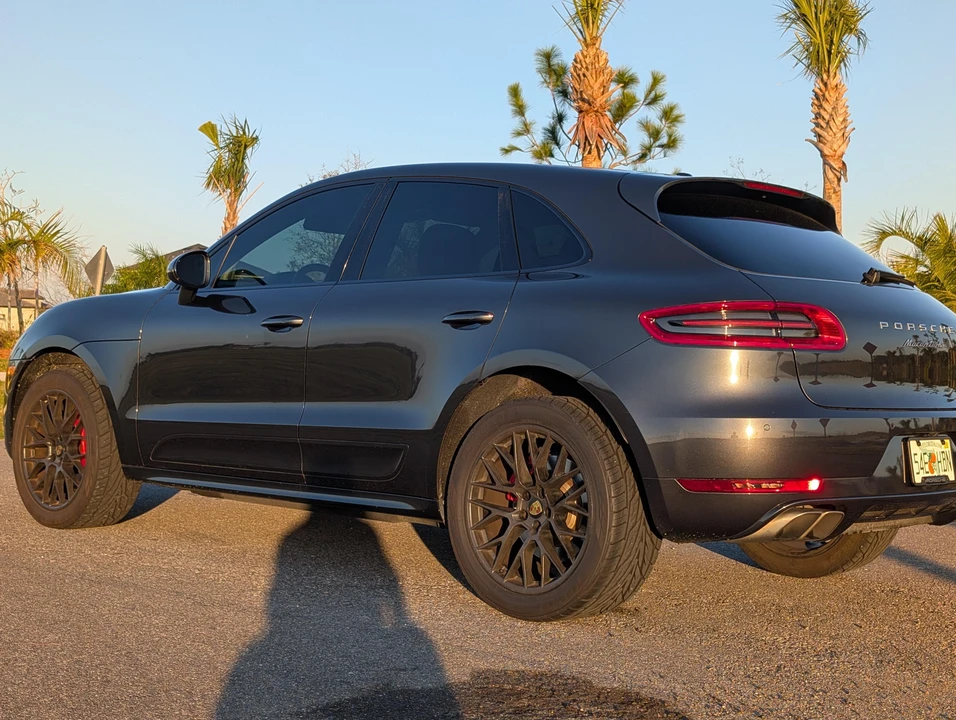 2017 Porsche Macan Turbo - Image 13 of 31