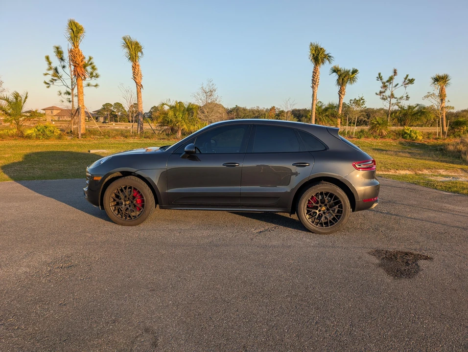 2017 Porsche Macan Turbo - Image 11 of 31