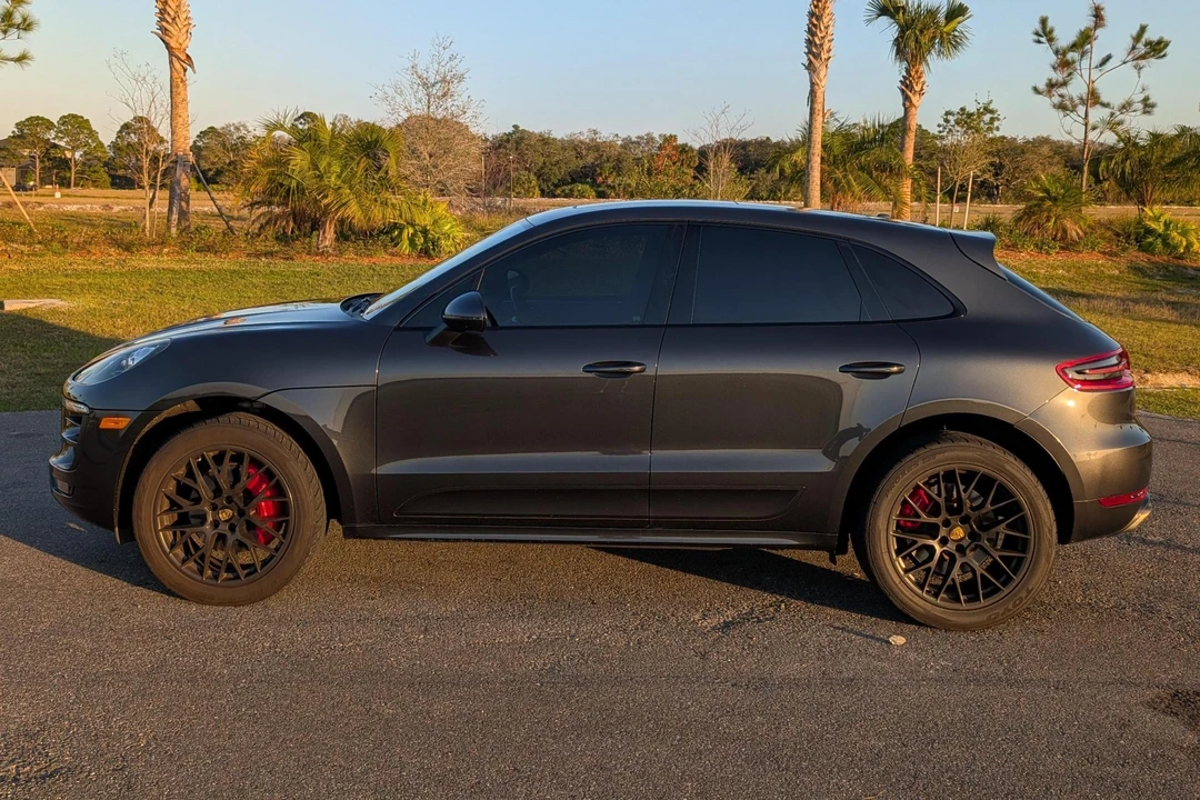 2017 Porsche Macan Turbo - Image 3 of 31