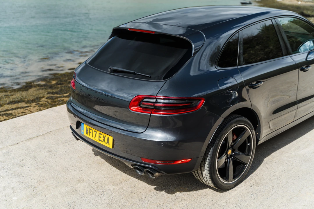 2017 Porsche Macan Turbo - Image 30 of 31
