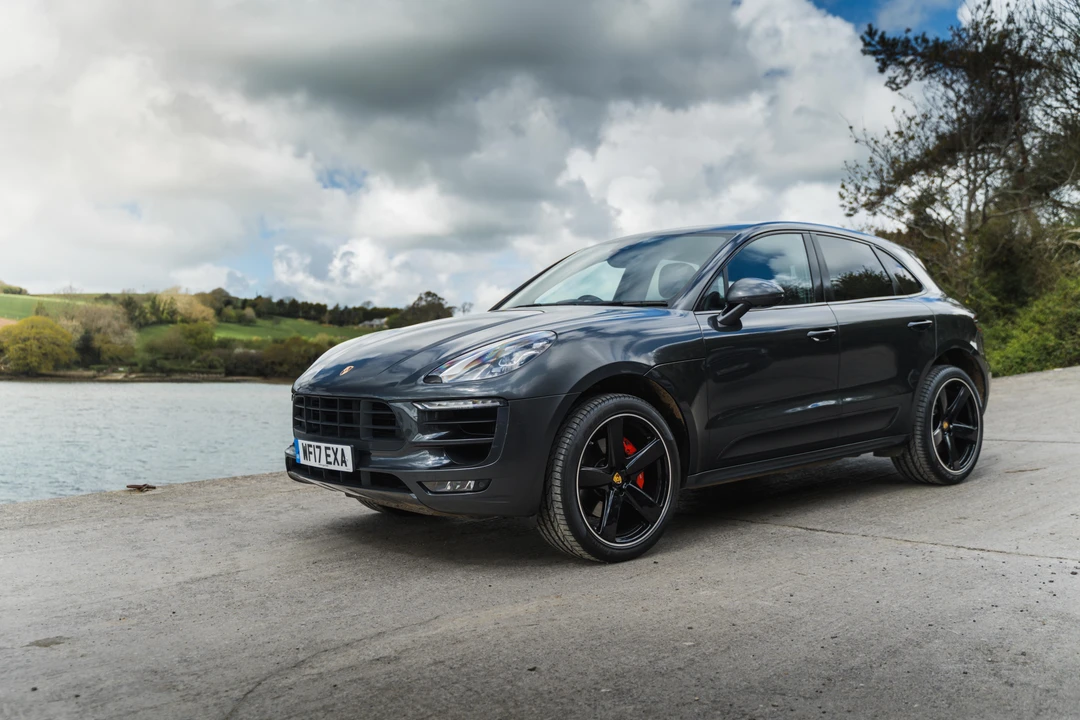 2017 Porsche Macan Turbo - Image 3 of 31