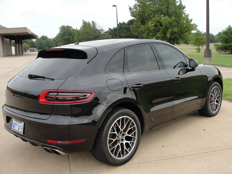 2017 Porsche Macan Turbo - Image 6 of 31
