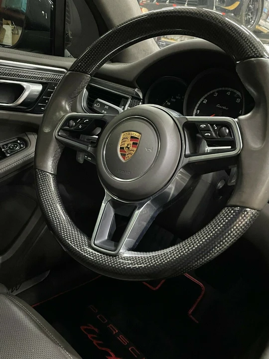 2017 Porsche Macan Turbo - Image 6 of 8