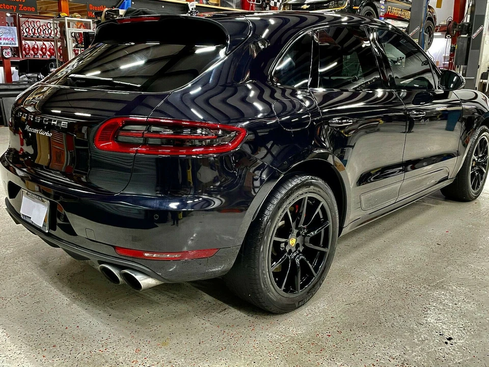 2017 Porsche Macan Turbo - Image 8 of 8