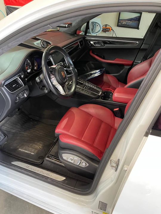 2017 Porsche Macan Turbo - Image 6 of 16