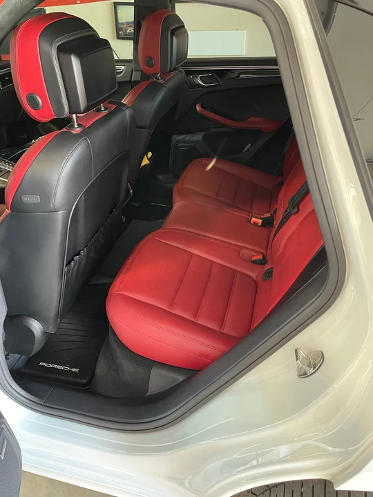 2017 Porsche Macan Turbo - Image 5 of 16