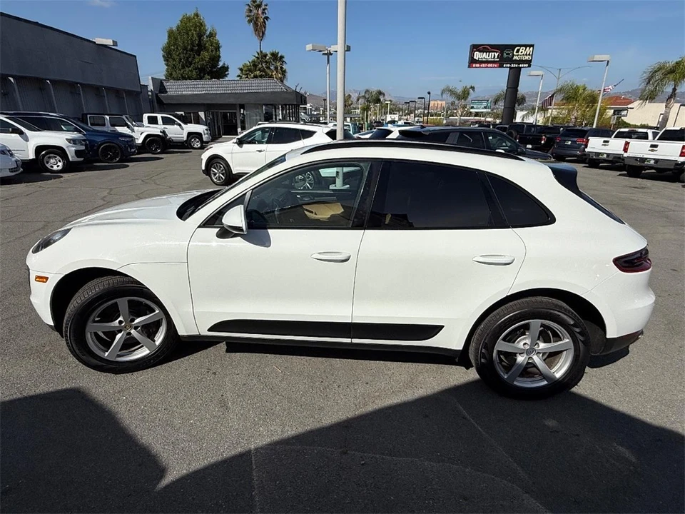 2017 Porsche Macan - Image 6 of 29