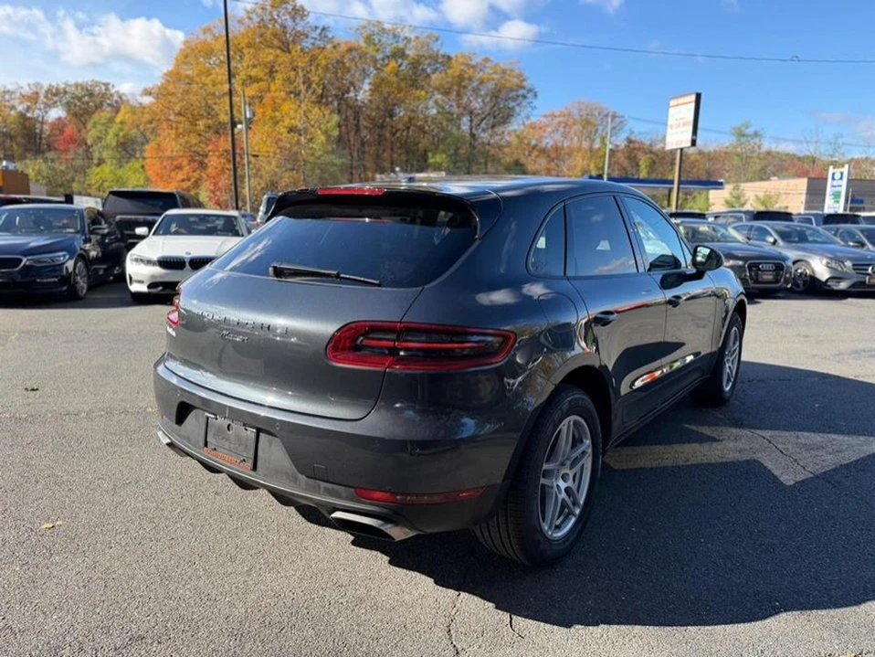 2017 Porsche Macan - Image 8 of 19