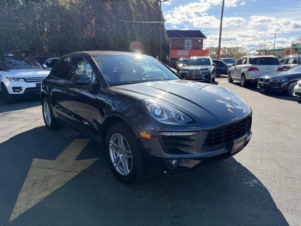 2017 Porsche Macan - Image 5 of 19