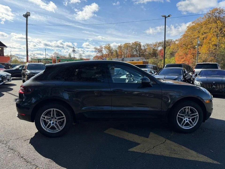 2017 Porsche Macan - Image 7 of 19