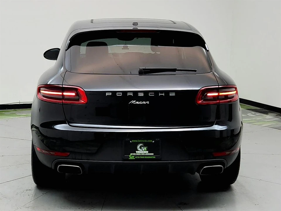 2017 Porsche Macan - Image 6 of 12