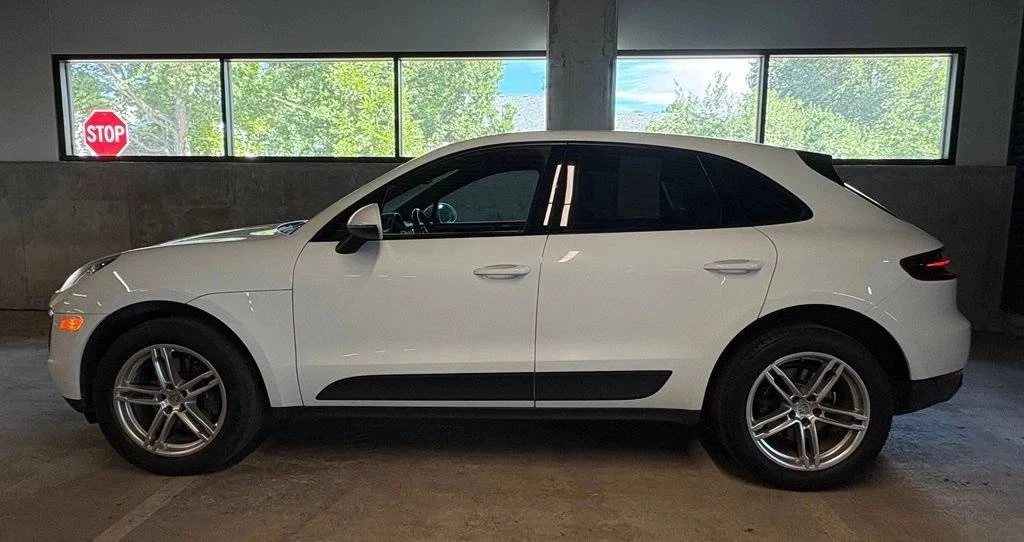 2017 Porsche Macan - Image 2 of 5