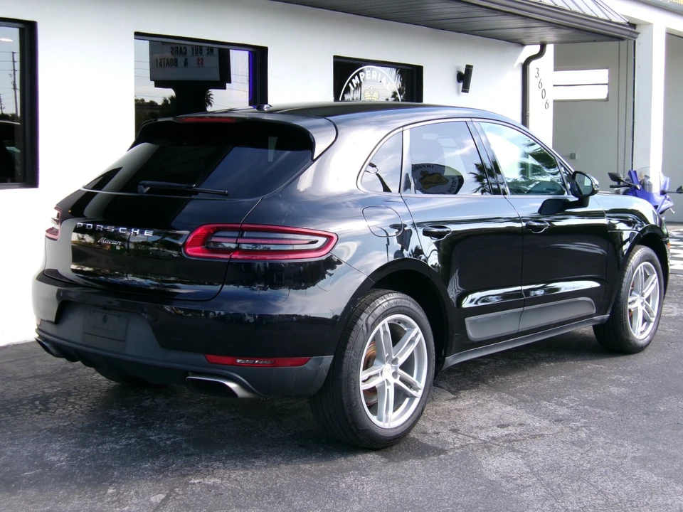 2017 Porsche Macan - Image 5 of 21