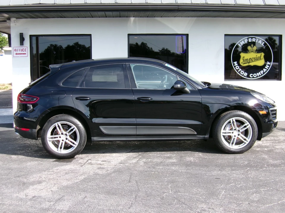 2017 Porsche Macan - Image 4 of 21