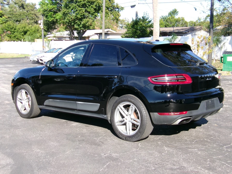 2017 Porsche Macan - Image 7 of 21