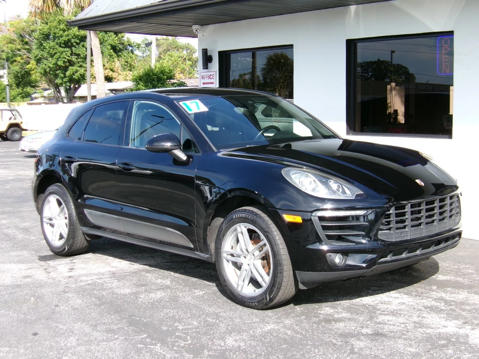 2017 Porsche Macan - Image 3 of 21