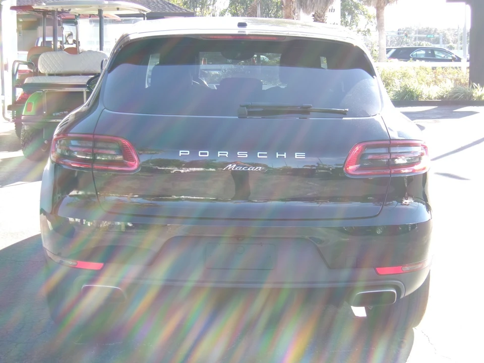 2017 Porsche Macan - Image 6 of 21