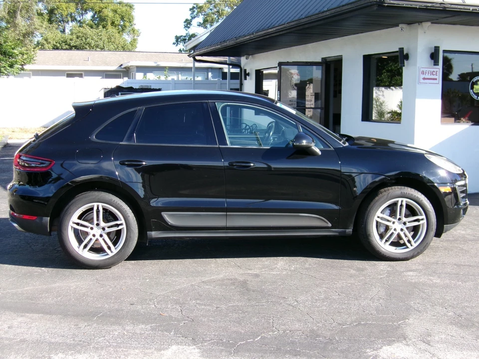 2017 Porsche Macan - Image 4 of 21