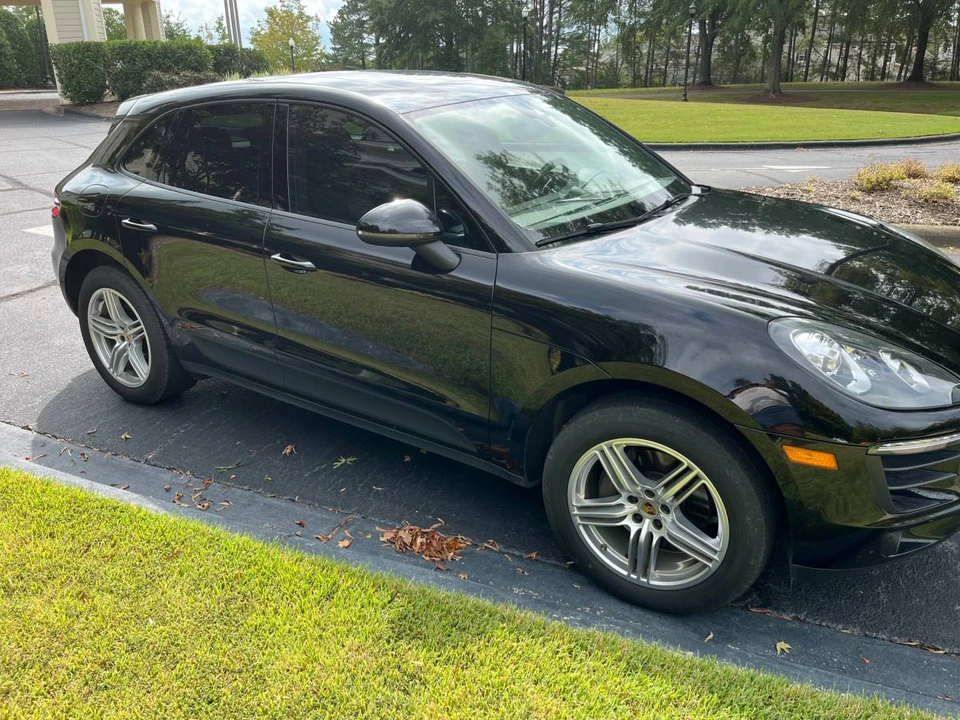 2017 Porsche Macan - Image 5 of 24